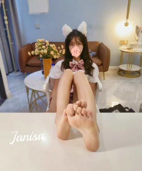 香港三级情不自禁_超清HD高清在线观看