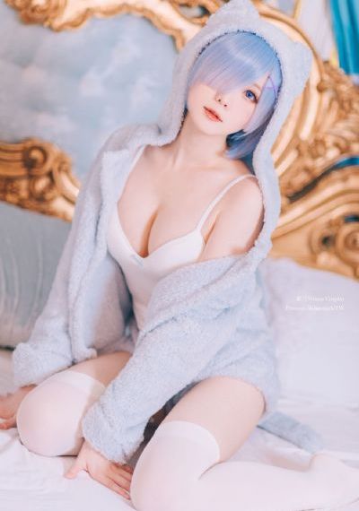 亚洲AV日韩AV永久无码绿巨人_高清不卡正片免费观看