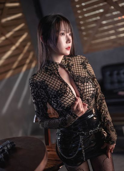 一卡二卡3卡四卡高清乱码_精彩预告未删减版在线观看