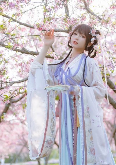 奶头被吸到欲仙欲死小说_国语英语双字版免费观看