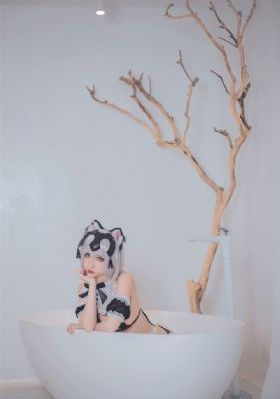 丰满人妻大黑逼_HD高清完整版免费观看字幕