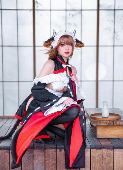 美女脱内衣给男生摸露出奶头_迅雷资源免费观看视频中文