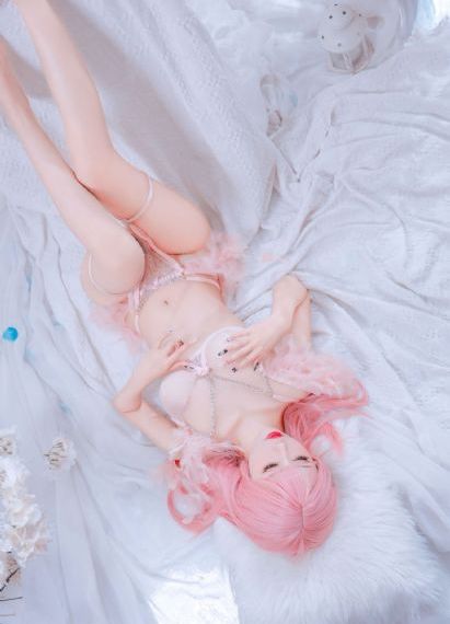 自拍视频白嫩大学生兼职_高清无删减欧美在线观看