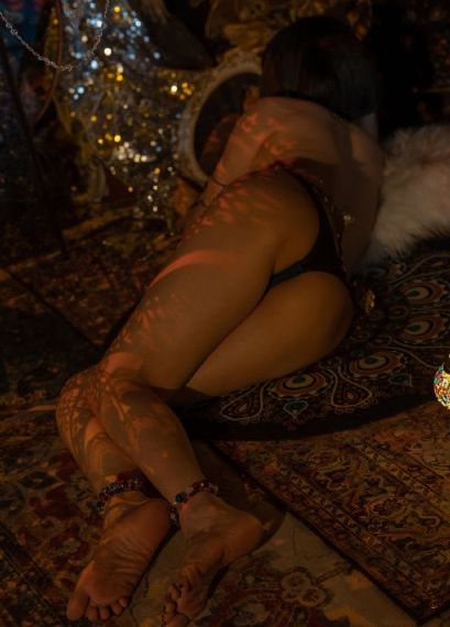 厨房里边做饭边躁hd在线_高清无水印免费高清观看