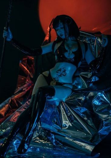 亚洲欧洲av中_原创高清免费观看在线